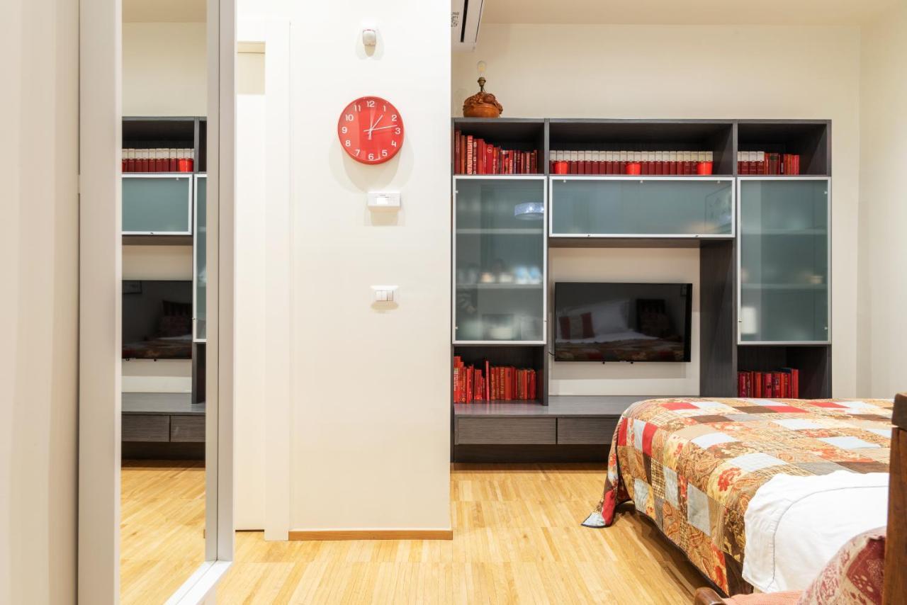 Apartamento La Casa Colorata - Flats In Milan - Bocconi Exterior foto