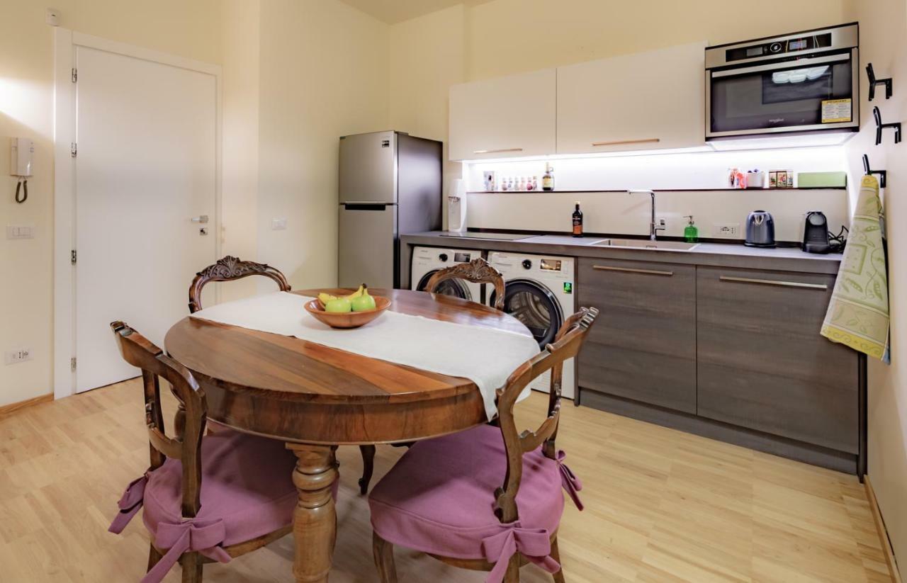 Apartamento La Casa Colorata - Flats In Milan - Bocconi Exterior foto